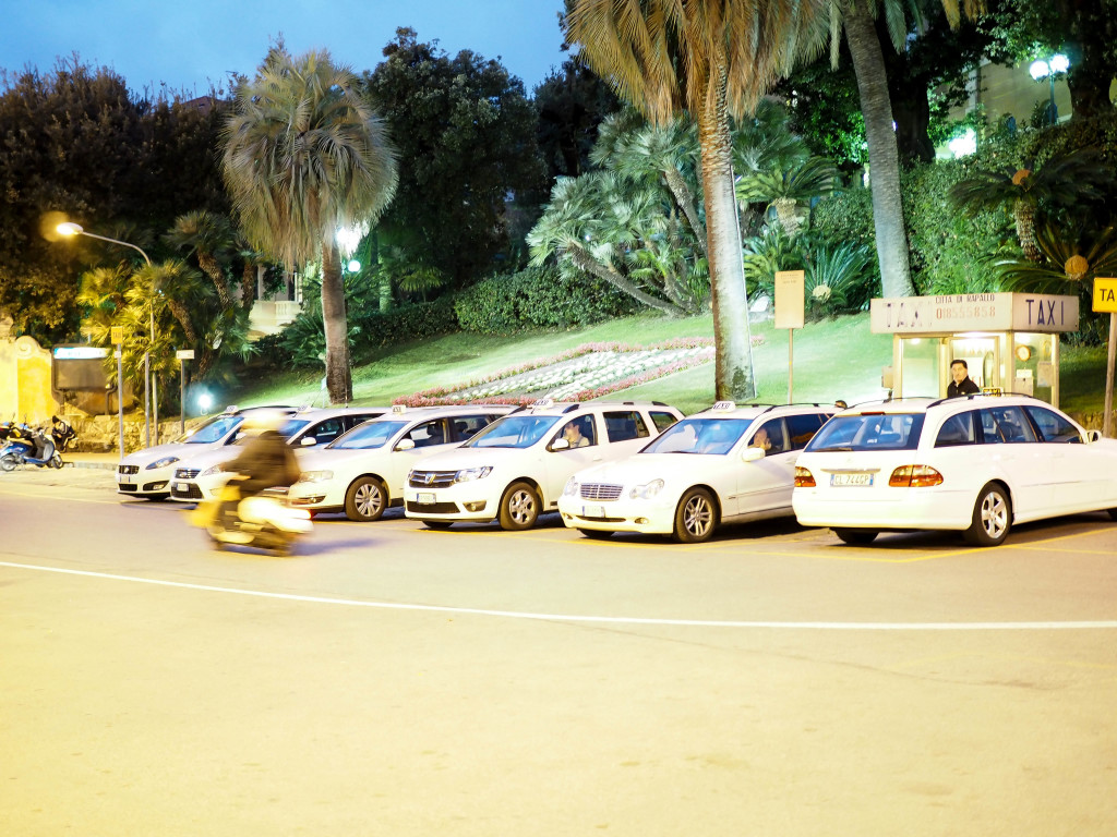 Taxi Stand Rapallo Train Station