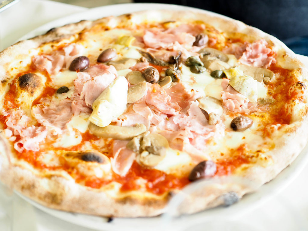 Pizza Nettuno Rapallo Italy