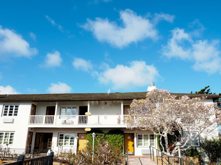 Checking In: A Review of Casa Munras Garden Hotel in Monterey
