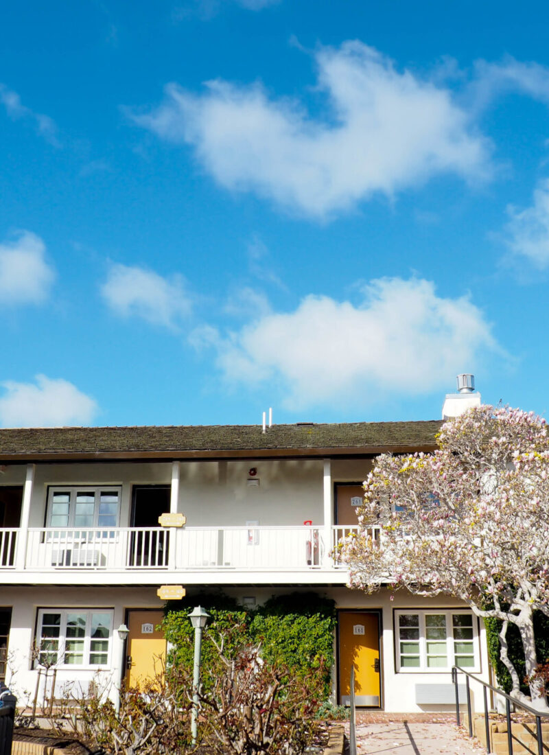 Checking In: A Review of Casa Munras Garden Hotel in Monterey