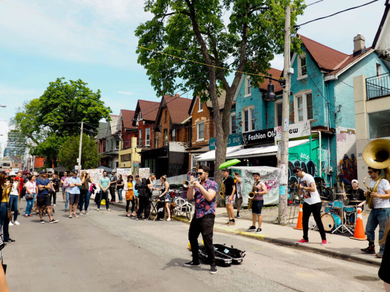 Exploring the Food of Kensington Market in Toronto: DIY Food Tour