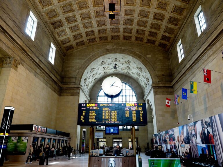 VIA Rail Business Class from Toronto to Montreal: What to Expect