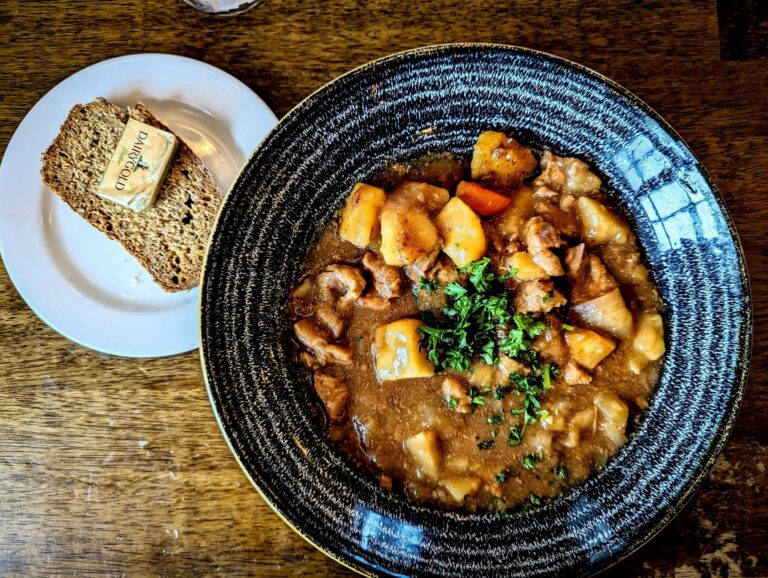 What to Eat in Ireland: Must-Try Irish Dishes, Drinks & Snacks